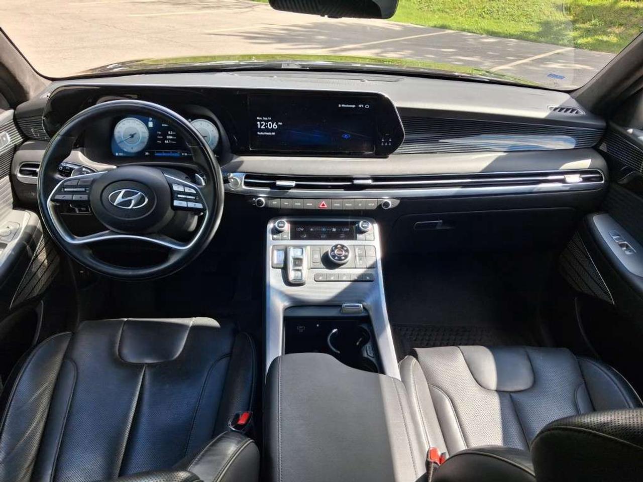 2023 Hyundai PALISADE Ultimate Calligraphy 7-Passenger AWD Photo