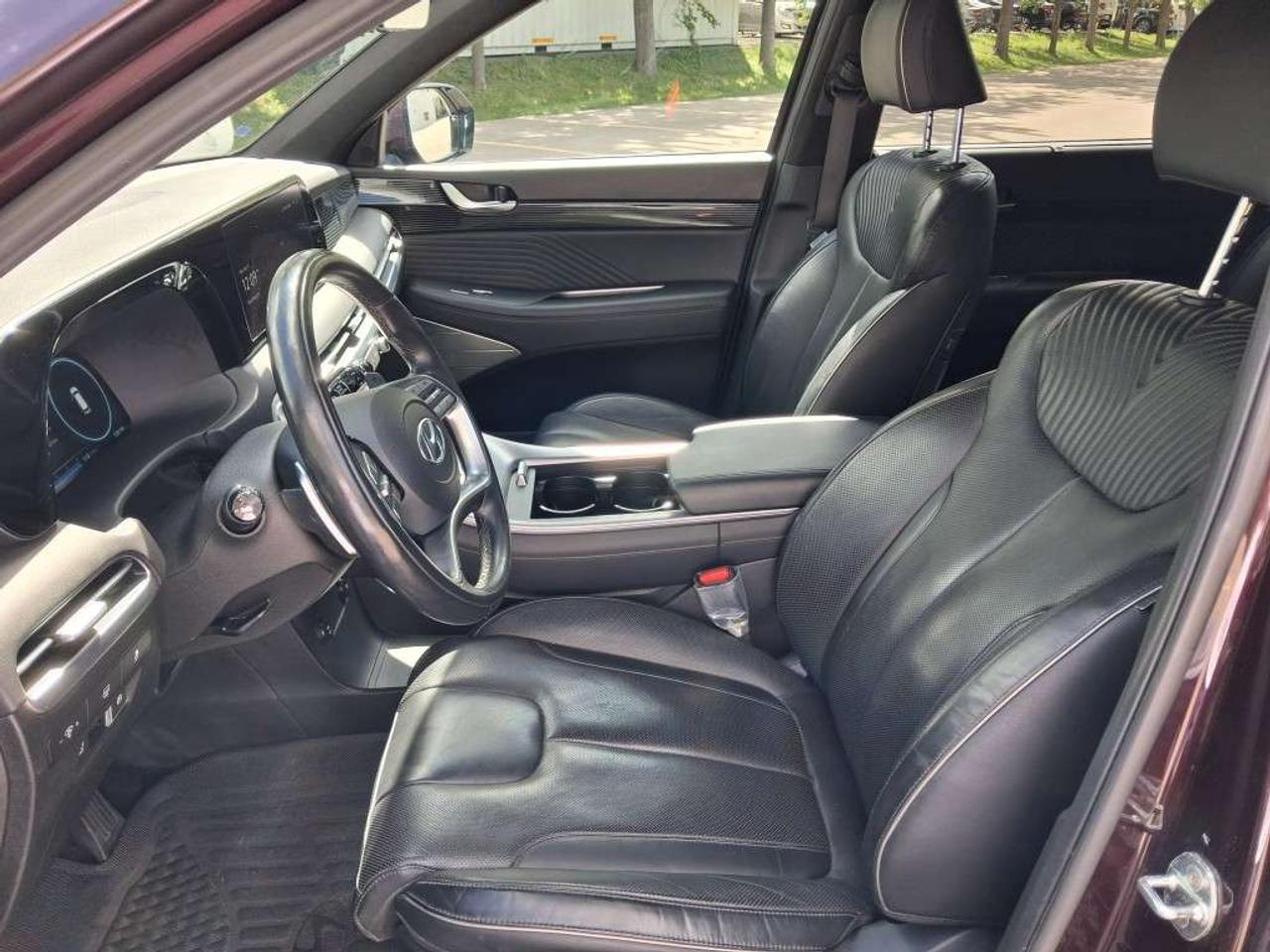 2023 Hyundai PALISADE Ultimate Calligraphy 7-Passenger AWD Photo