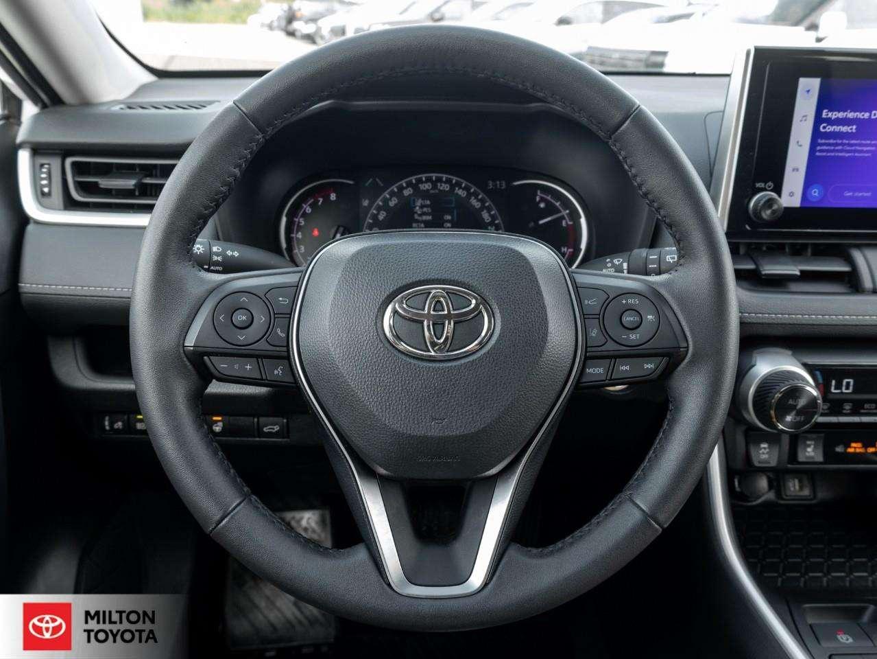 2023 Toyota RAV4 POWER SEAT SUNROOF HEATED STEERING ONE OWNER TCUV XLE Photo