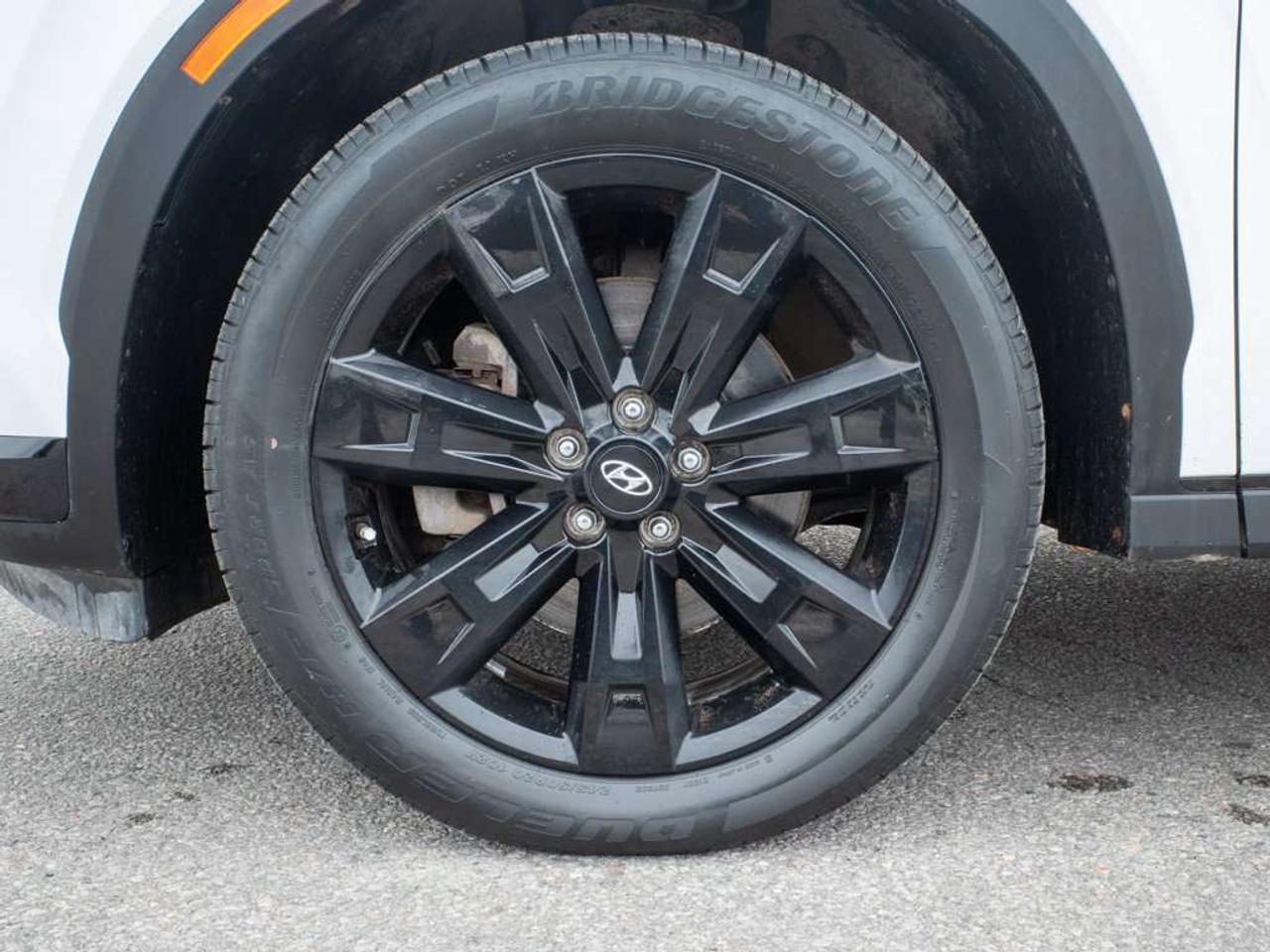 2023 Hyundai PALISADE Urban - Premium Sound System   Cooled Front Seats Photo
