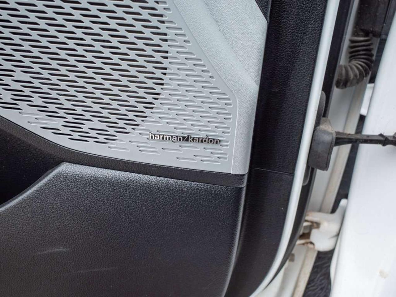 2023 Hyundai PALISADE Urban - Premium Sound System   Cooled Front Seats Photo