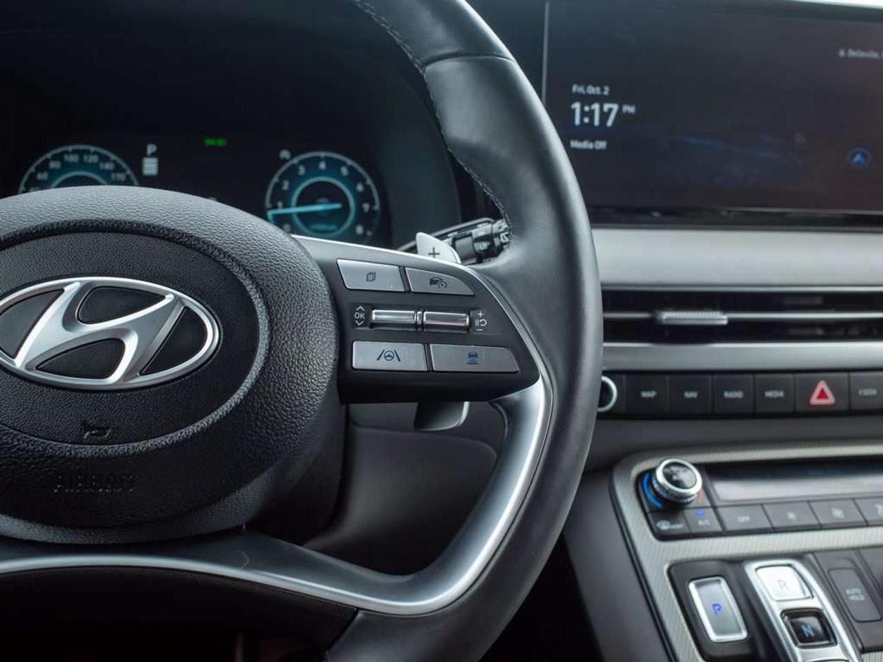2023 Hyundai PALISADE Urban - Premium Sound System   Cooled Front Seats Photo