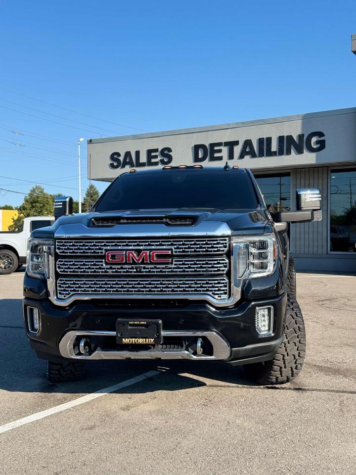2020 GMC Sierra 3500HD 4WD Crew Cab 172 Denali 8'2 Box Photo