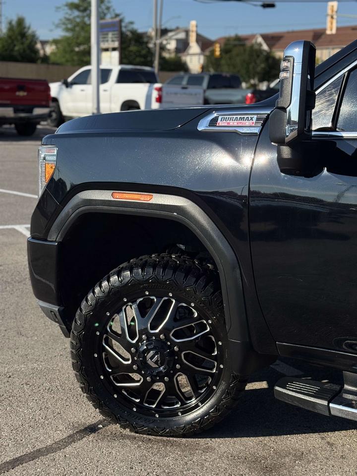 2020 GMC Sierra 3500HD 4WD Crew Cab 172 Denali 8'2 Box Photo