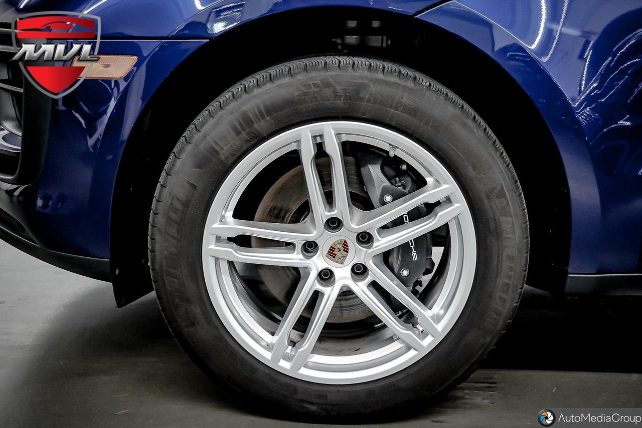 2024 Porsche Macan Base 4dr All-Wheel Drive Photo