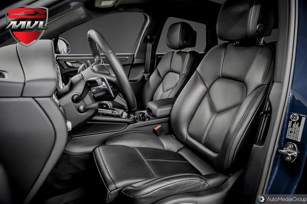 2024 Porsche Macan Base 4dr All-Wheel Drive Photo