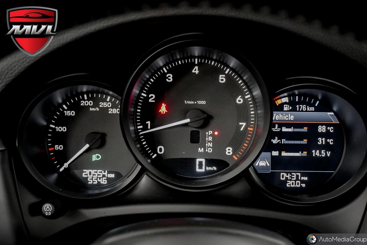 2024 Porsche Macan Base 4dr All-Wheel Drive Photo