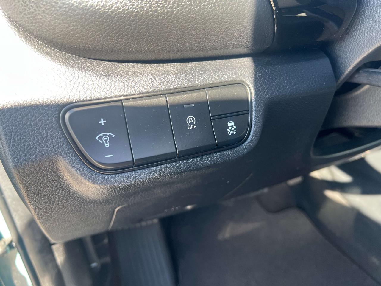 2025 Kia Seltos EX AWD *SUNROOF *LEATHER *REMOTE START *HTD SEATS Photo