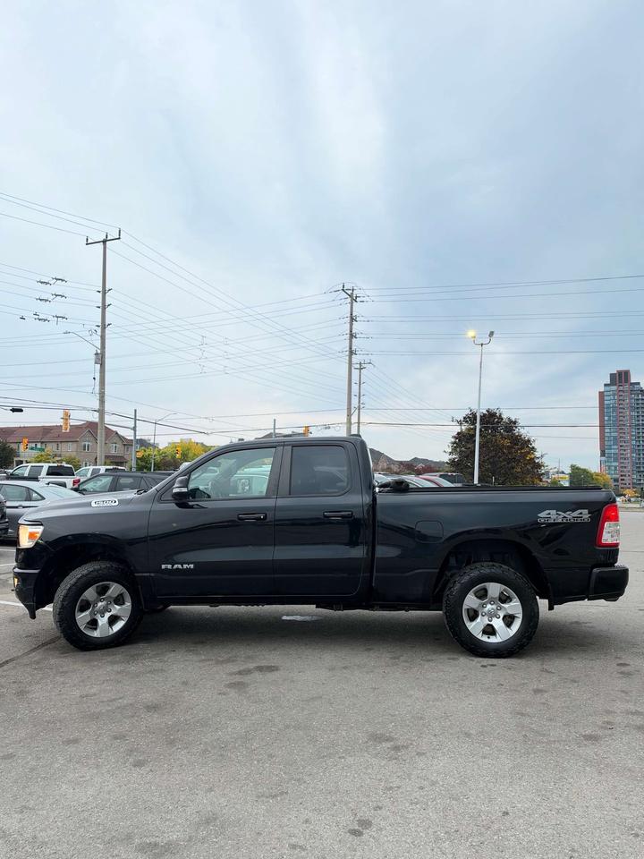 2020 RAM 1500 Big Horn 4x4 Quad Cab 6'4 Box Photo4