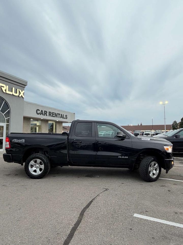 2020 RAM 1500 Big Horn 4x4 Quad Cab 6'4 Box Photo