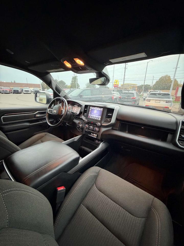 2020 RAM 1500 Big Horn 4x4 Quad Cab 6'4 Box Photo