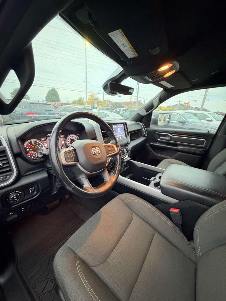 2020 RAM 1500 Big Horn 4x4 Quad Cab 6'4 Box Photo