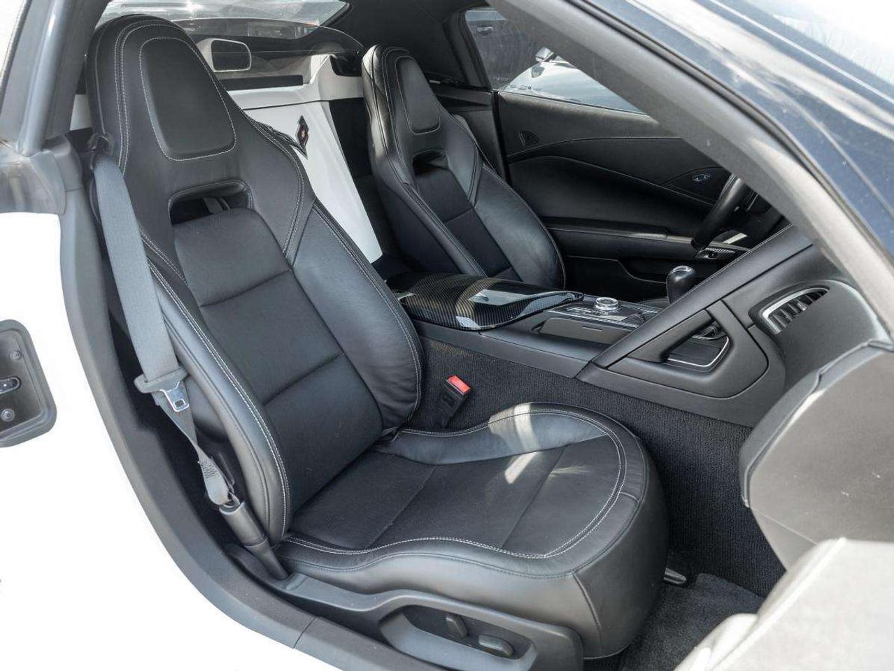 2015 Chevrolet Corvette 2dr Stingray Conv w/1LT Photo