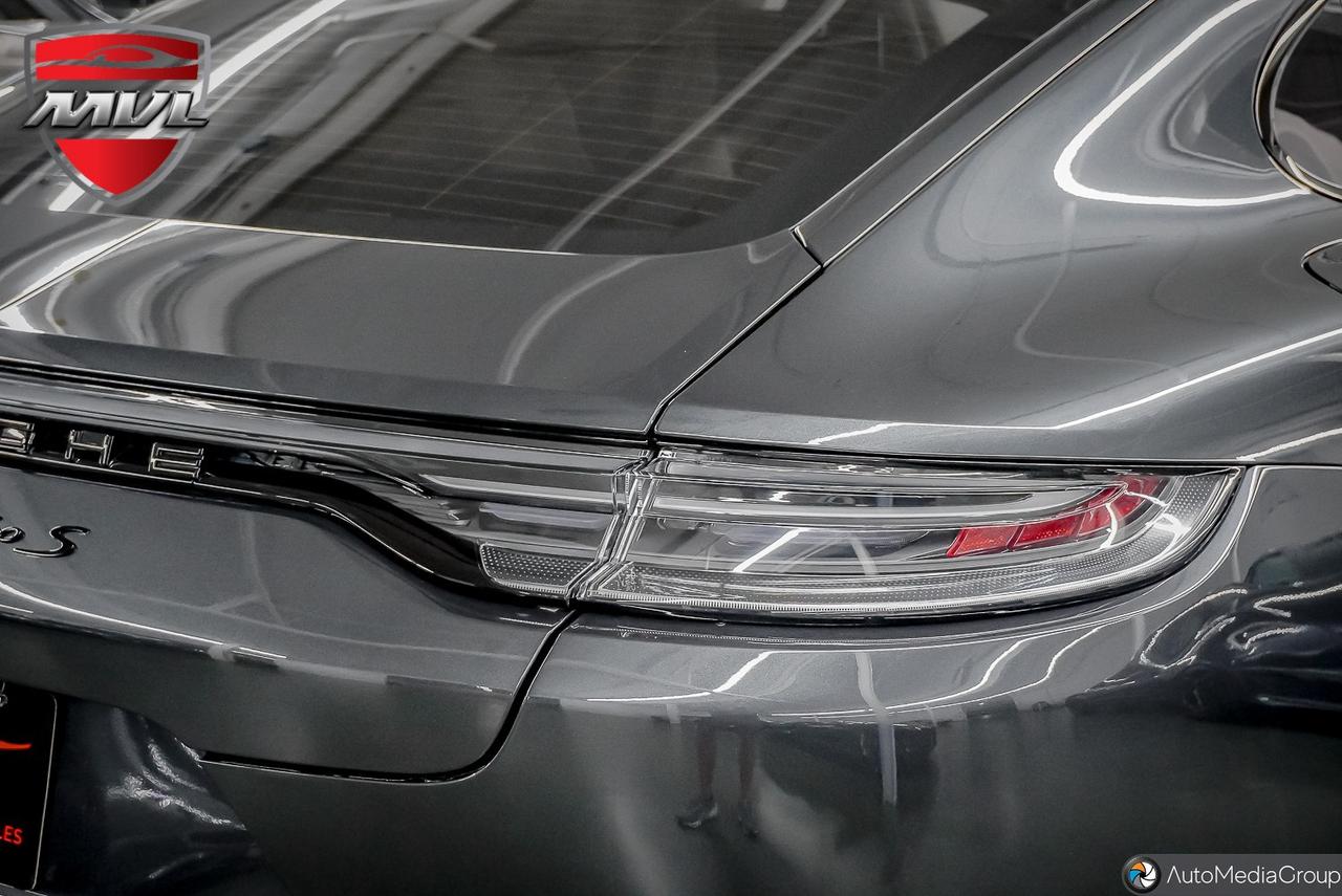 2023 Porsche Panamera Turbo S 4dr All-Wheel Drive Hatchback Photo