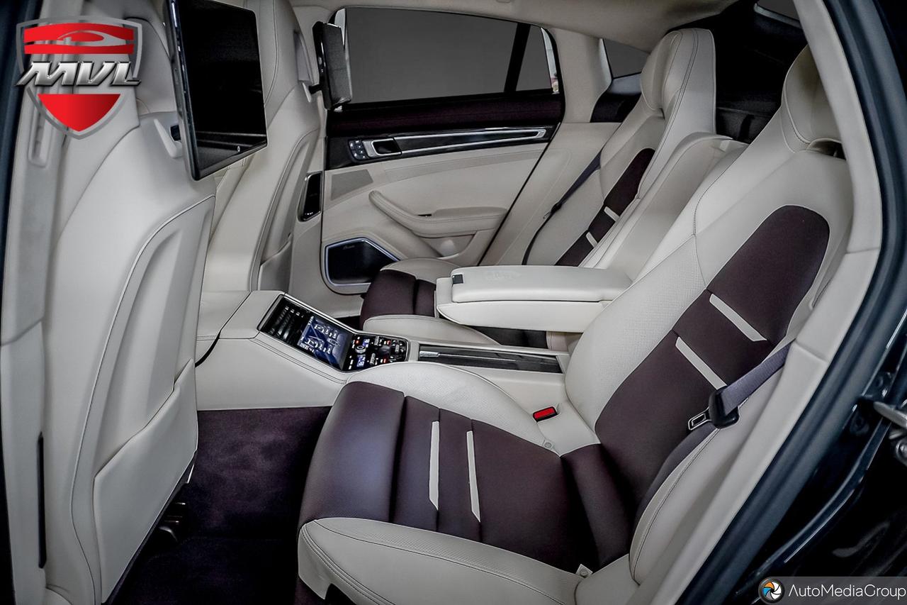 2023 Porsche Panamera Turbo S 4dr All-Wheel Drive Hatchback Photo
