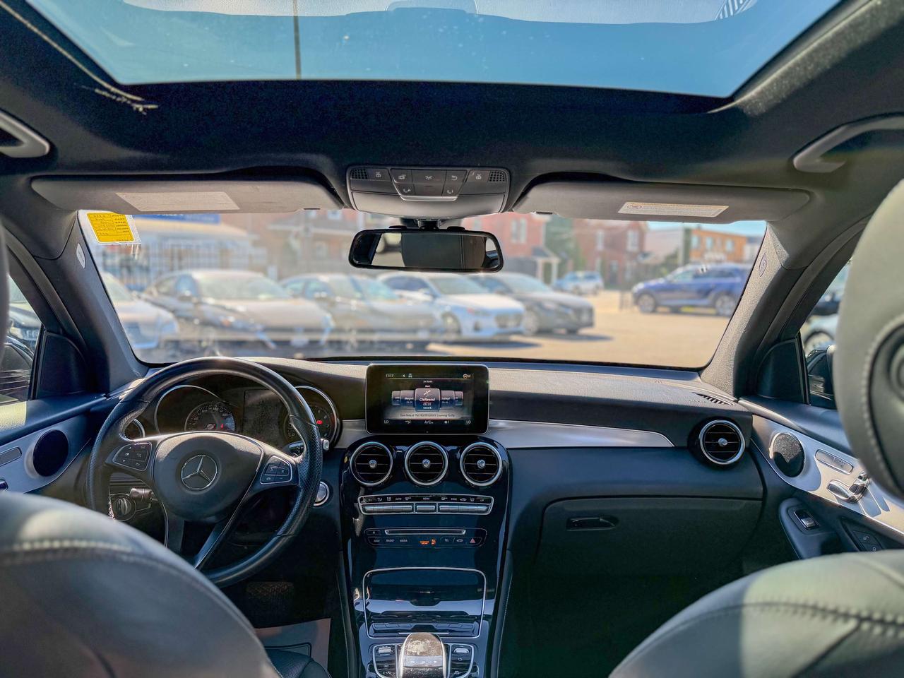 2019 Mercedes-Benz GLC GLC-300/NAVI/BSM/ROOF/CAMERA/LOW KM/NO ACCIDENTS Photo