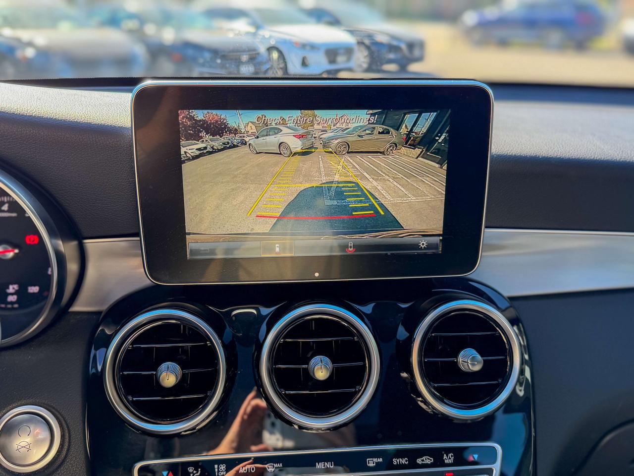 2019 Mercedes-Benz GLC GLC-300/NAVI/BSM/ROOF/CAMERA/LOW KM/NO ACCIDENTS Photo