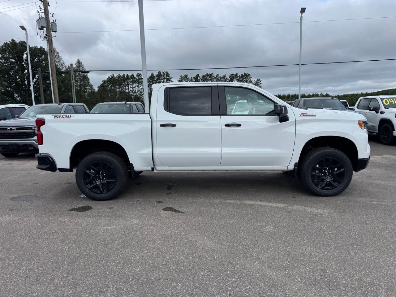 2026 Chevrolet Silverado 1500 Crew Cab Short Box 4-Wheel Drive LT Trail Boss Photo