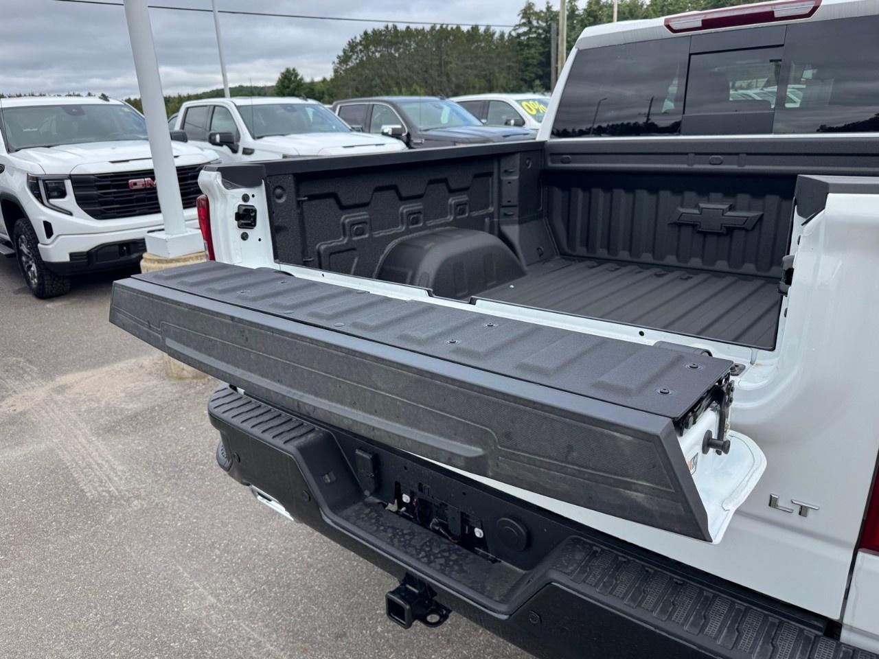 2026 Chevrolet Silverado 1500 Crew Cab Short Box 4-Wheel Drive LT Trail Boss Photo