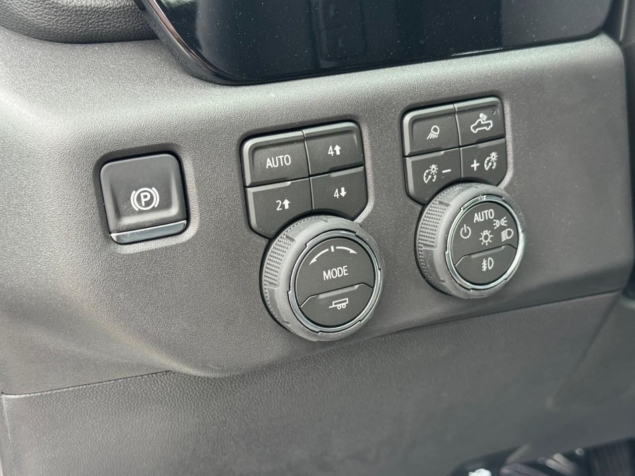 2026 Chevrolet Silverado 1500 Crew Cab Short Box 4-Wheel Drive LT Trail Boss Photo