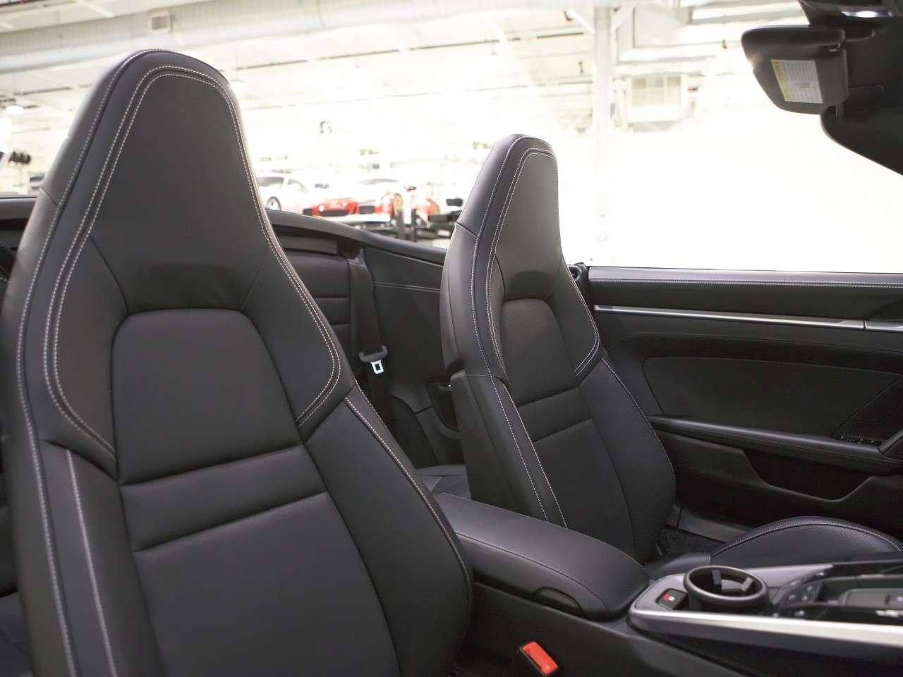 2025 Porsche 911 Carrera Cabriolet Photo