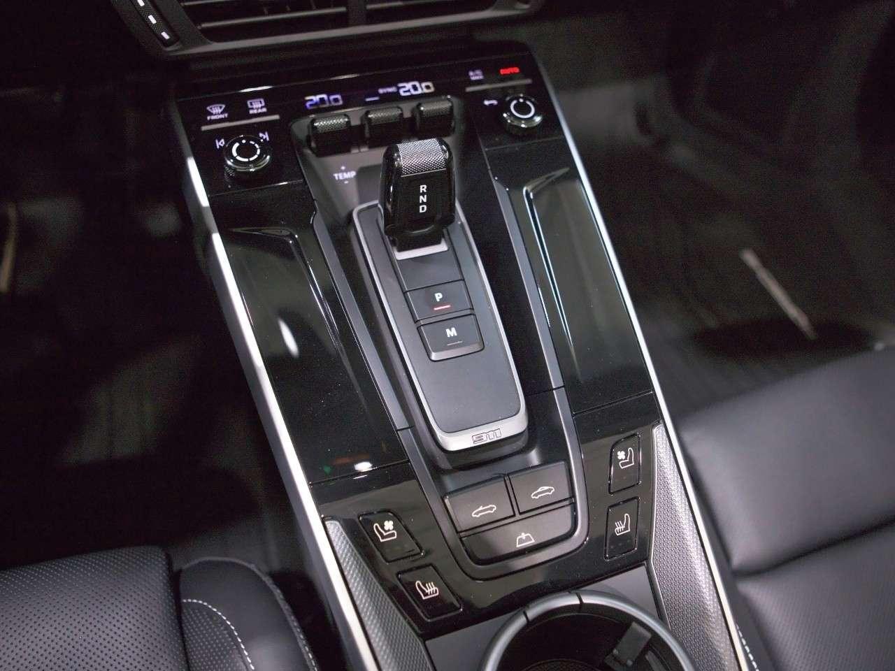 2025 Porsche 911 Carrera Cabriolet Photo