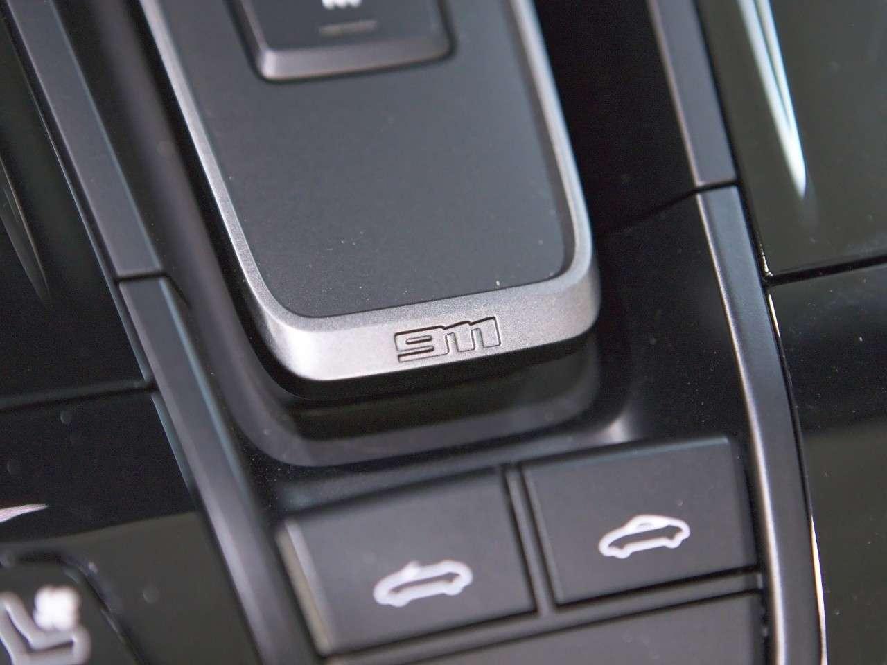 2025 Porsche 911 Carrera Cabriolet Photo