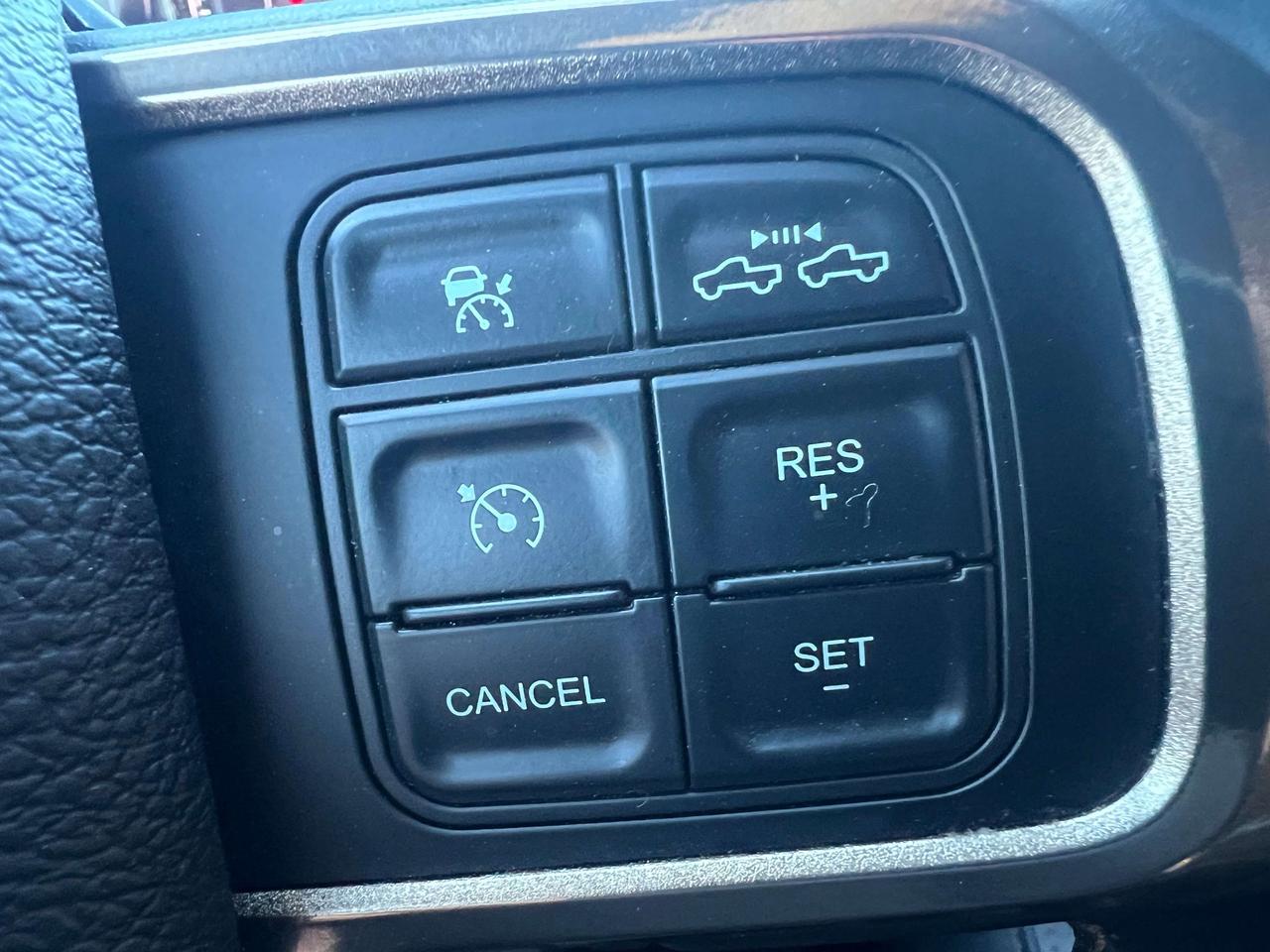 2022 RAM 2500 Longhorn Crew 4x4 Cummins Diesel *LOADED *LOW KMS Photo