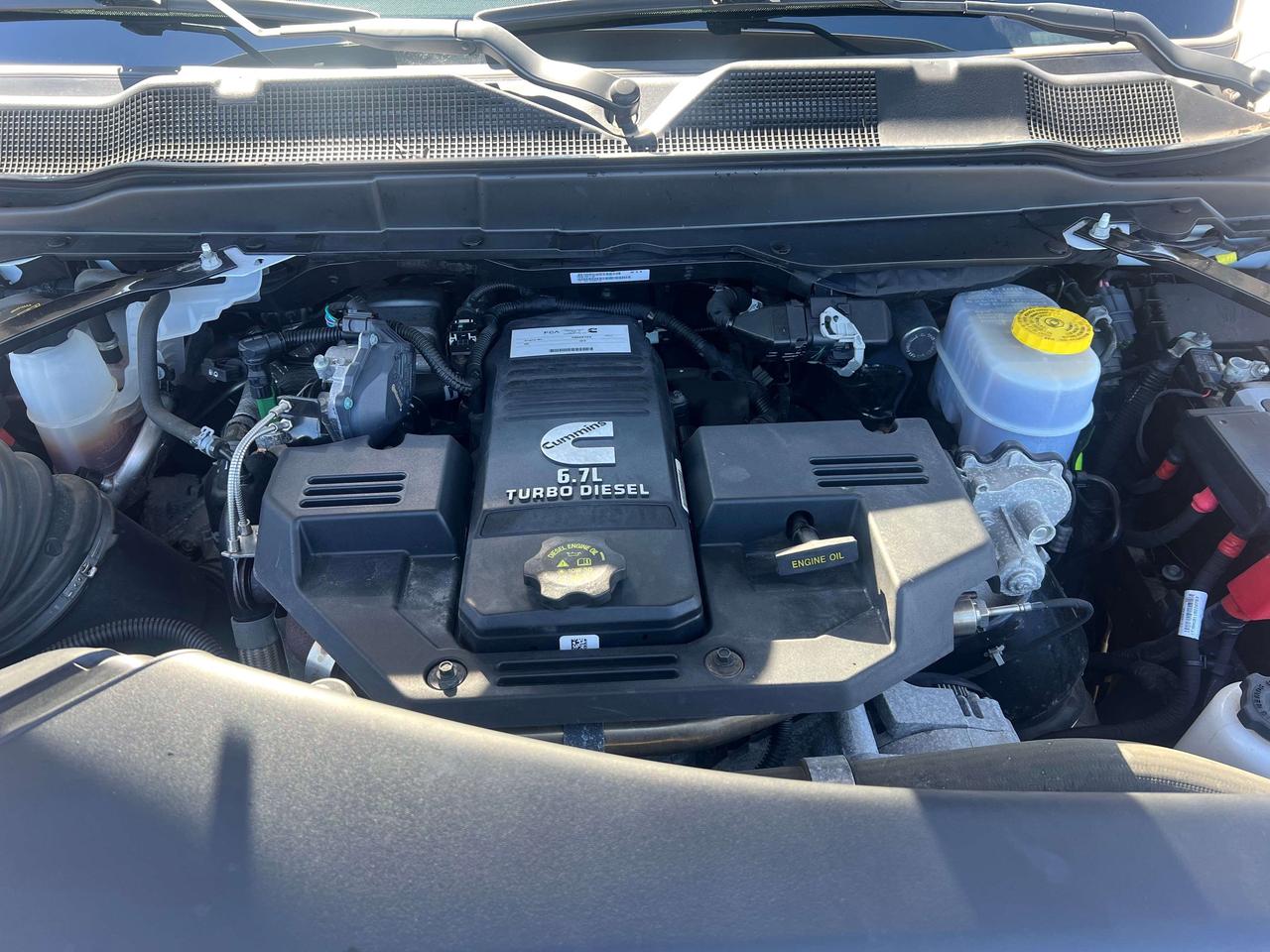 2022 RAM 2500 Longhorn Crew 4x4 Cummins Diesel *LOADED *LOW KMS Photo