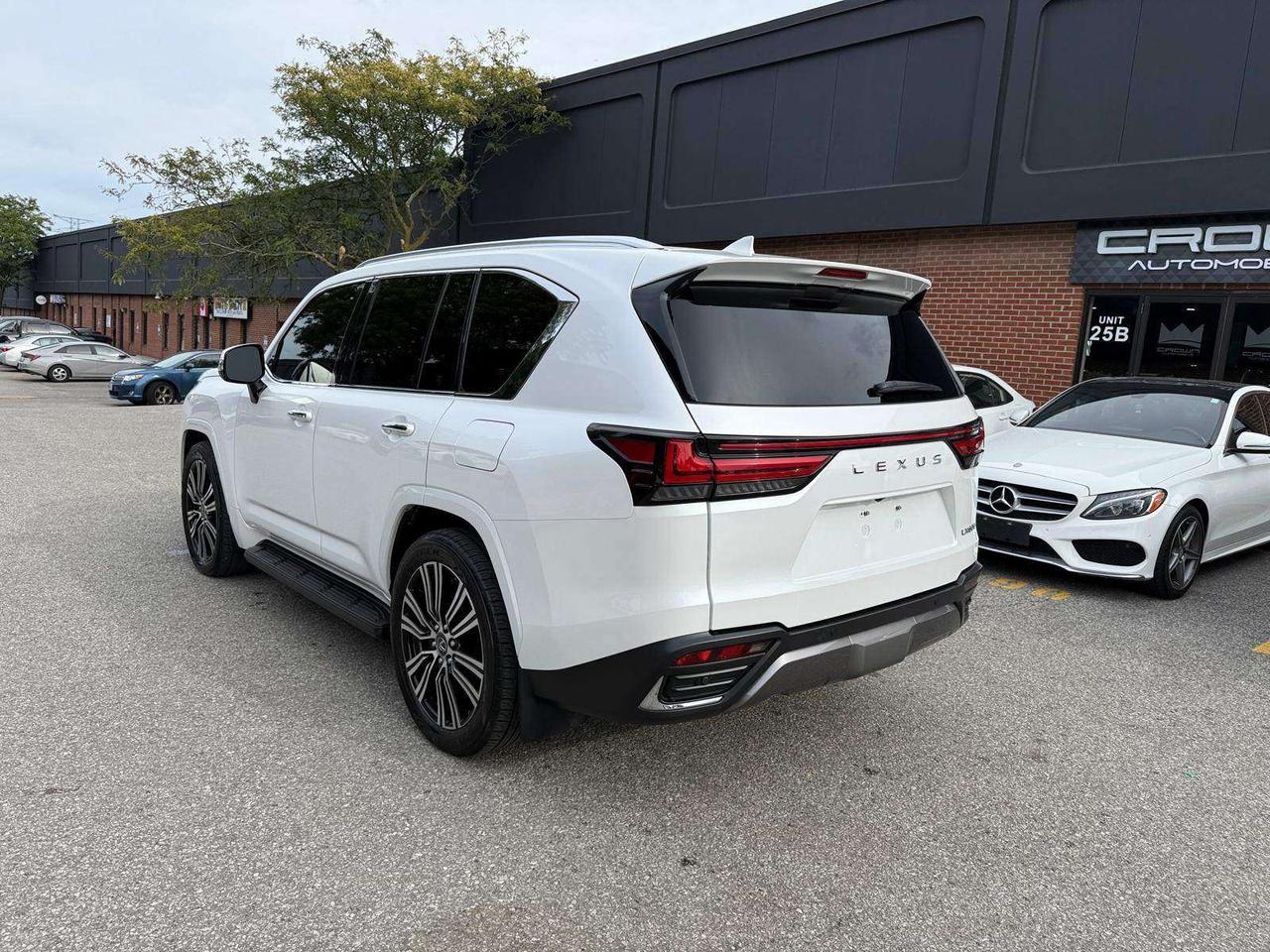 2022 Lexus LX LX 600 Auto, LUXURY PACKAGE, NO ACCIDENT Photo4