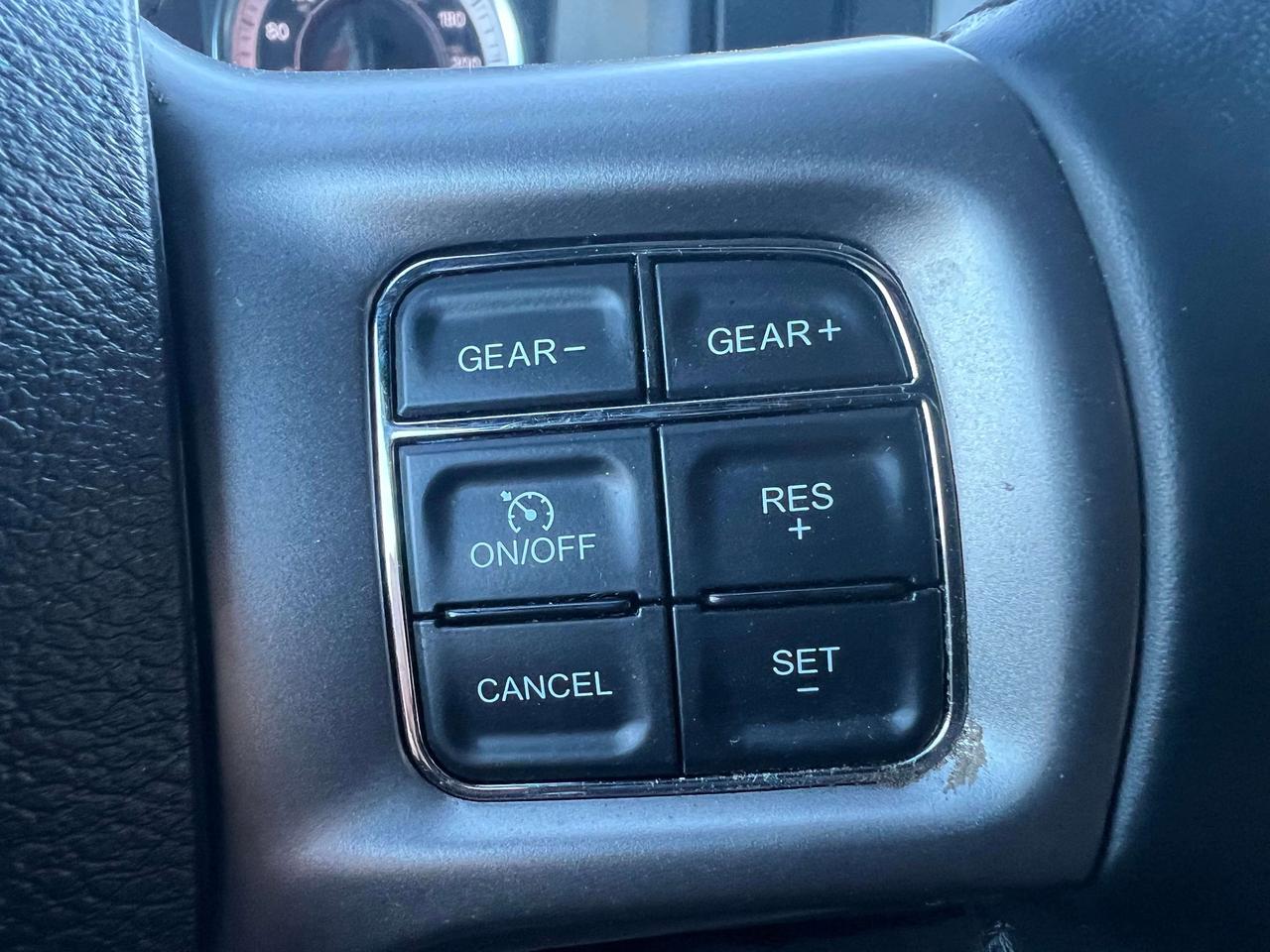 2022 RAM 1500 Warlock Quad 4x4 V6 *CARPLAY *PARKSENSE *SIDE STEP Photo