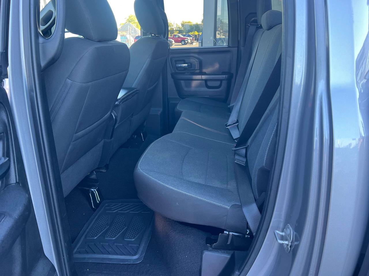 2022 RAM 1500 Warlock Quad 4x4 V6 *CARPLAY *PARKSENSE *SIDE STEP Photo