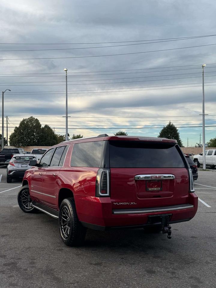 2015 GMC Yukon 4WD 4dr Denali Photo