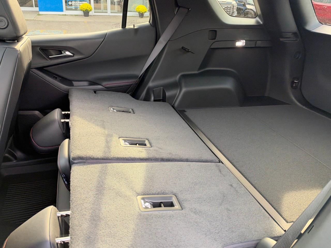 2027 Chevrolet Equinox AWD RS Photo