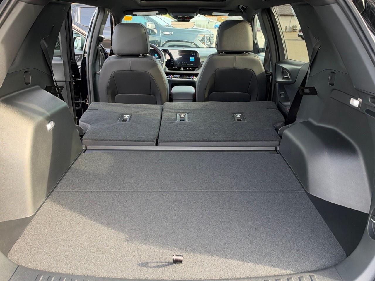 2027 Chevrolet Equinox AWD RS Photo