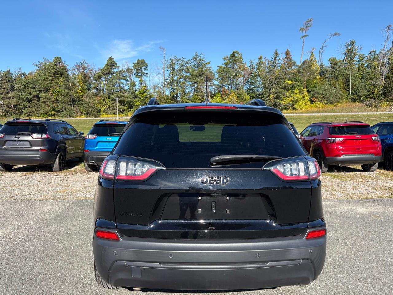 2023 Jeep Cherokee Altitude - htd seat/wheel Photo