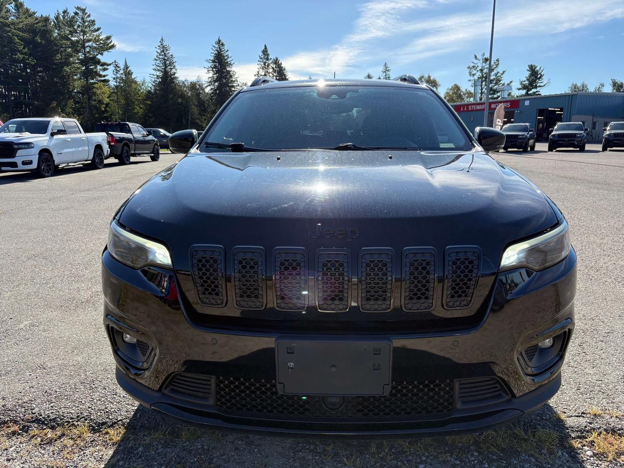 2023 Jeep Cherokee Altitude - htd seat/wheel Photo