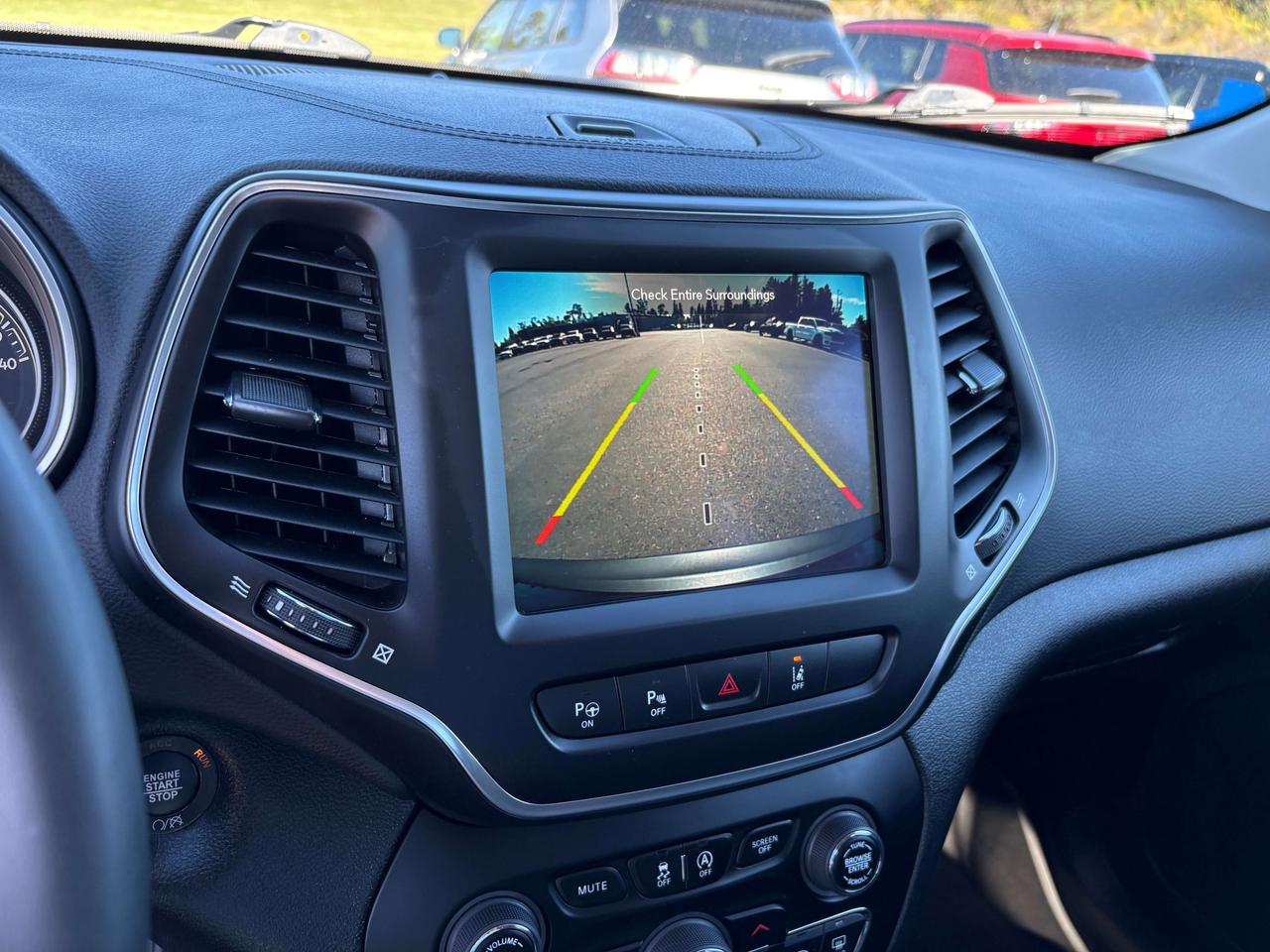 2023 Jeep Cherokee Altitude - htd seat/wheel Photo