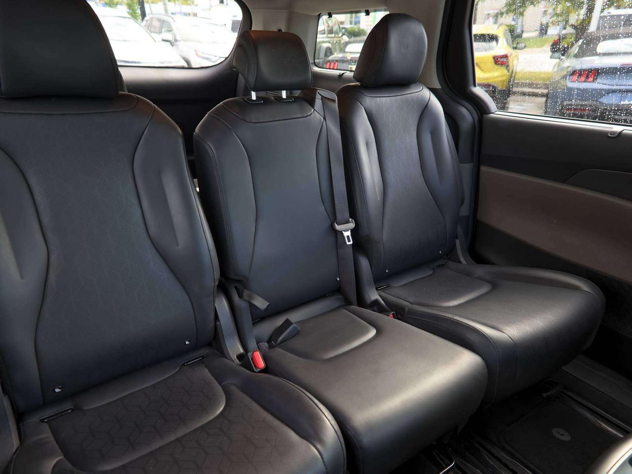 2026 Kia Carnival EX+ Photo