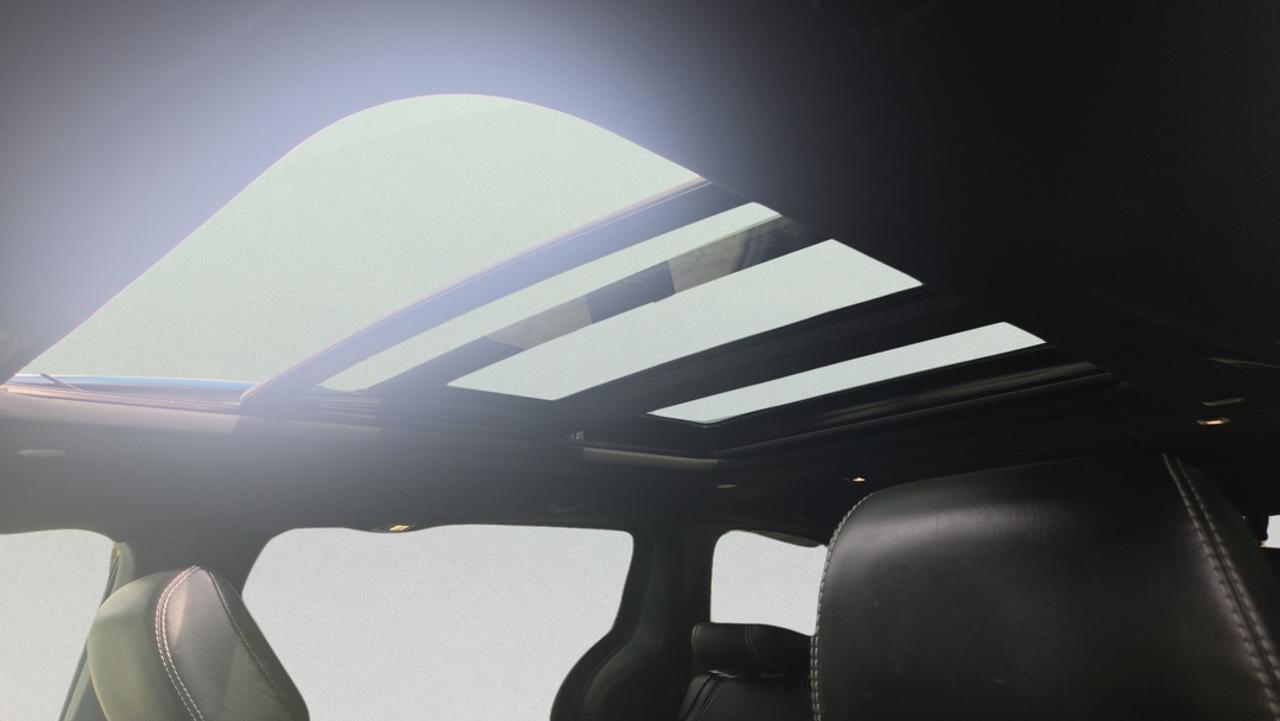 2025 Chrysler Pacifica Stow 'N Go, Navigation, Leather, Hot & Cool Seats Photo