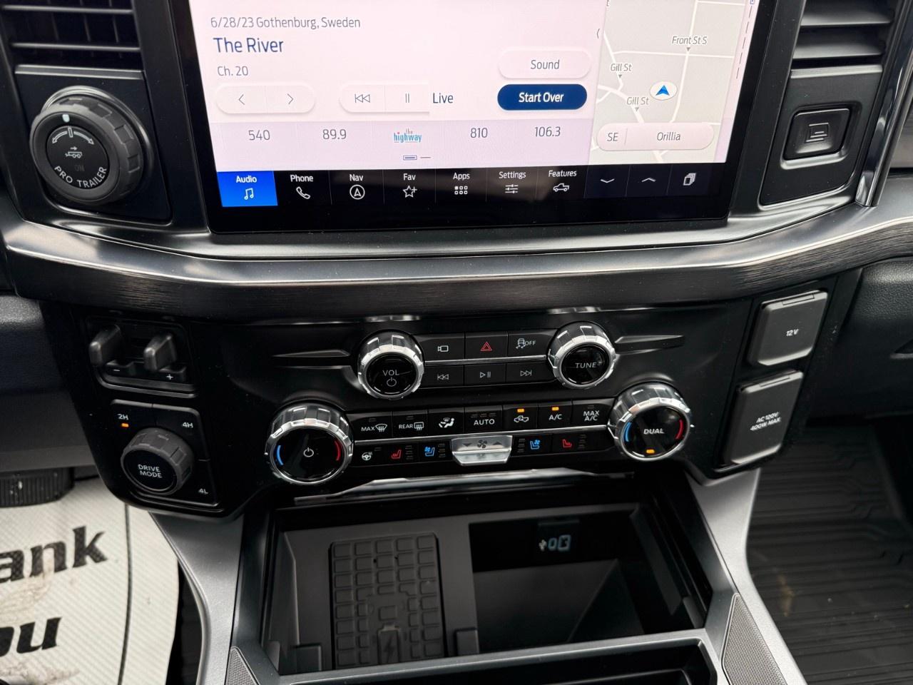 2026 Ford SUPER DUTY F-250 SRW  Photo