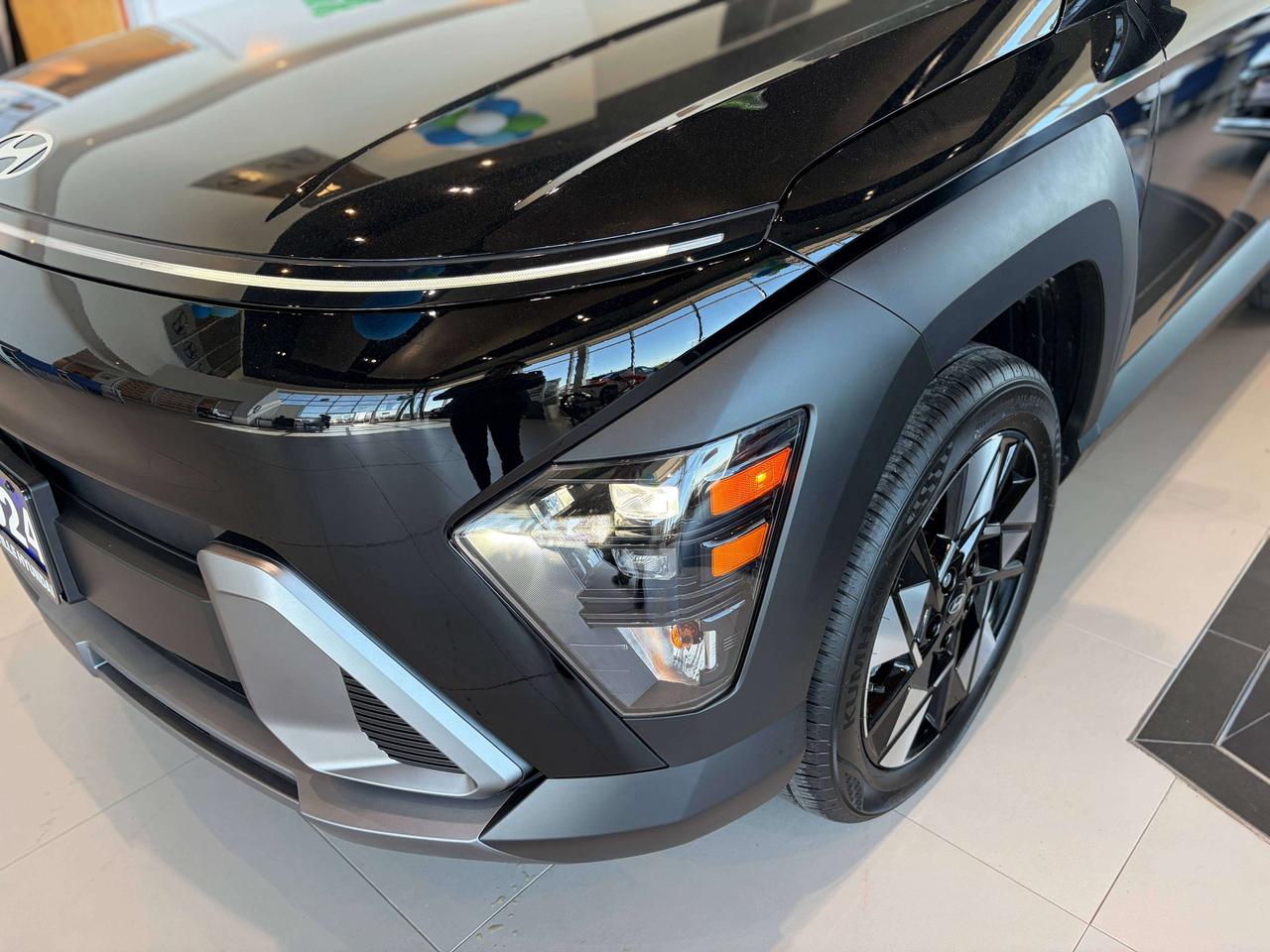 2024 Hyundai KONA KONA TREND AWD Photo5