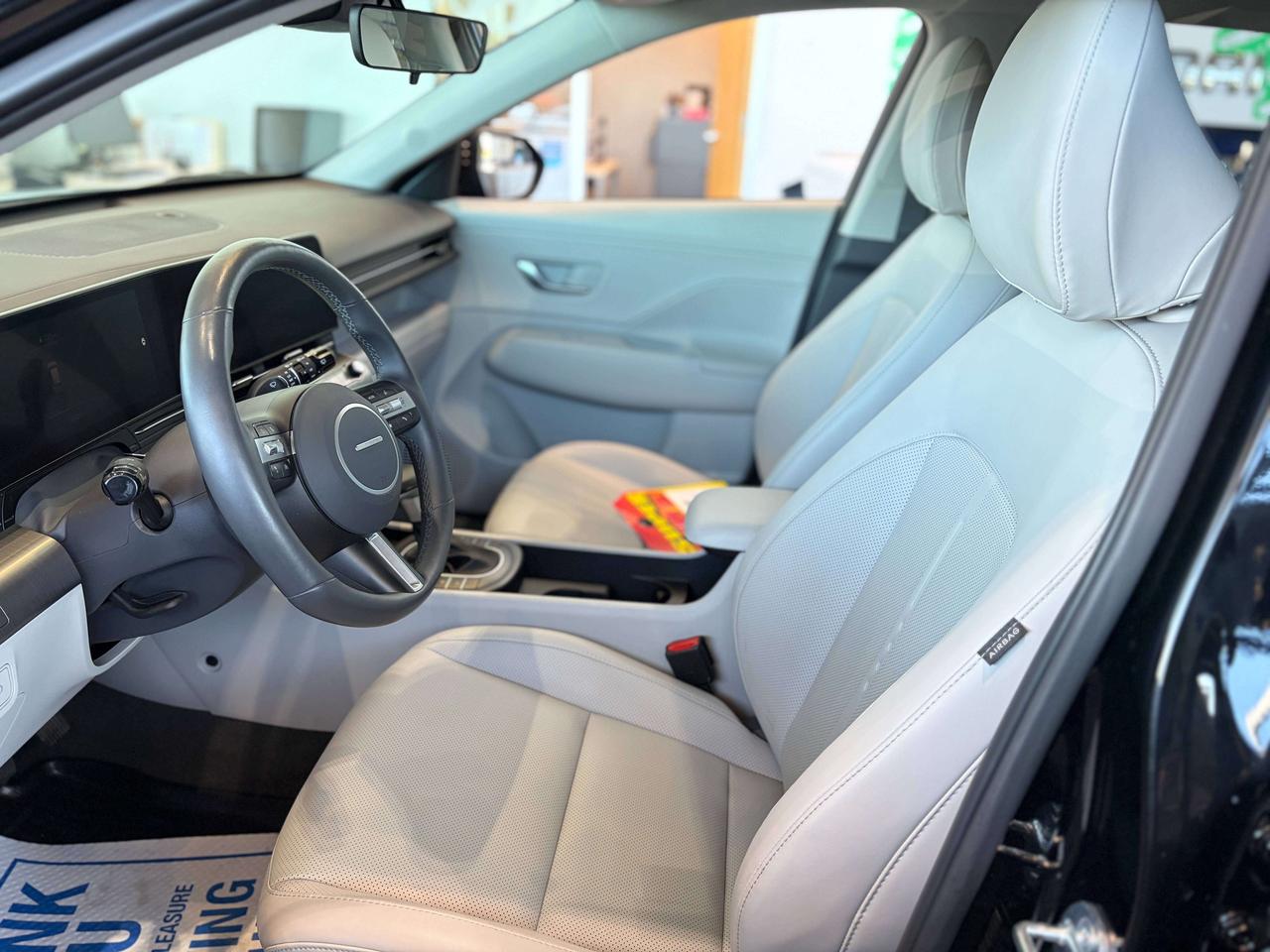 2024 Hyundai KONA KONA TREND AWD Photo4
