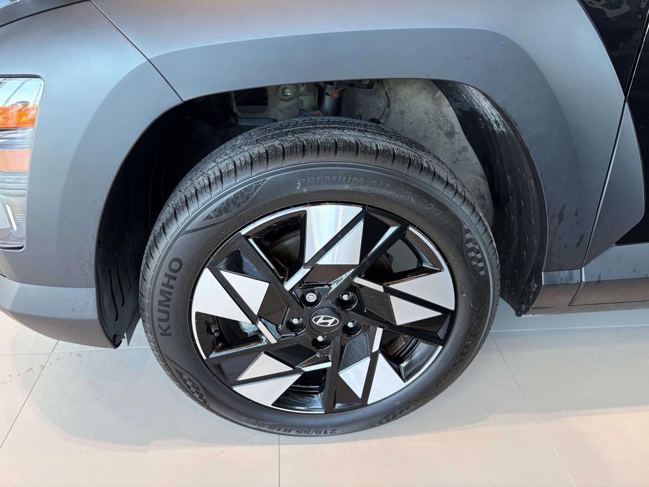 2024 Hyundai KONA KONA TREND AWD Photo