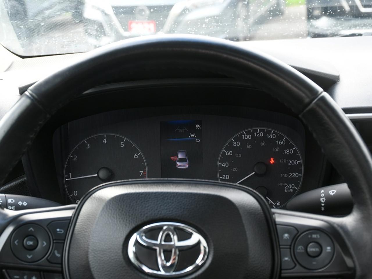 2024 Toyota Corolla LE Upgrade   Sunroof   CarPlay   Android Auto   Heated Seats & Steering   Back up Cam   Alloy Wheels Photo