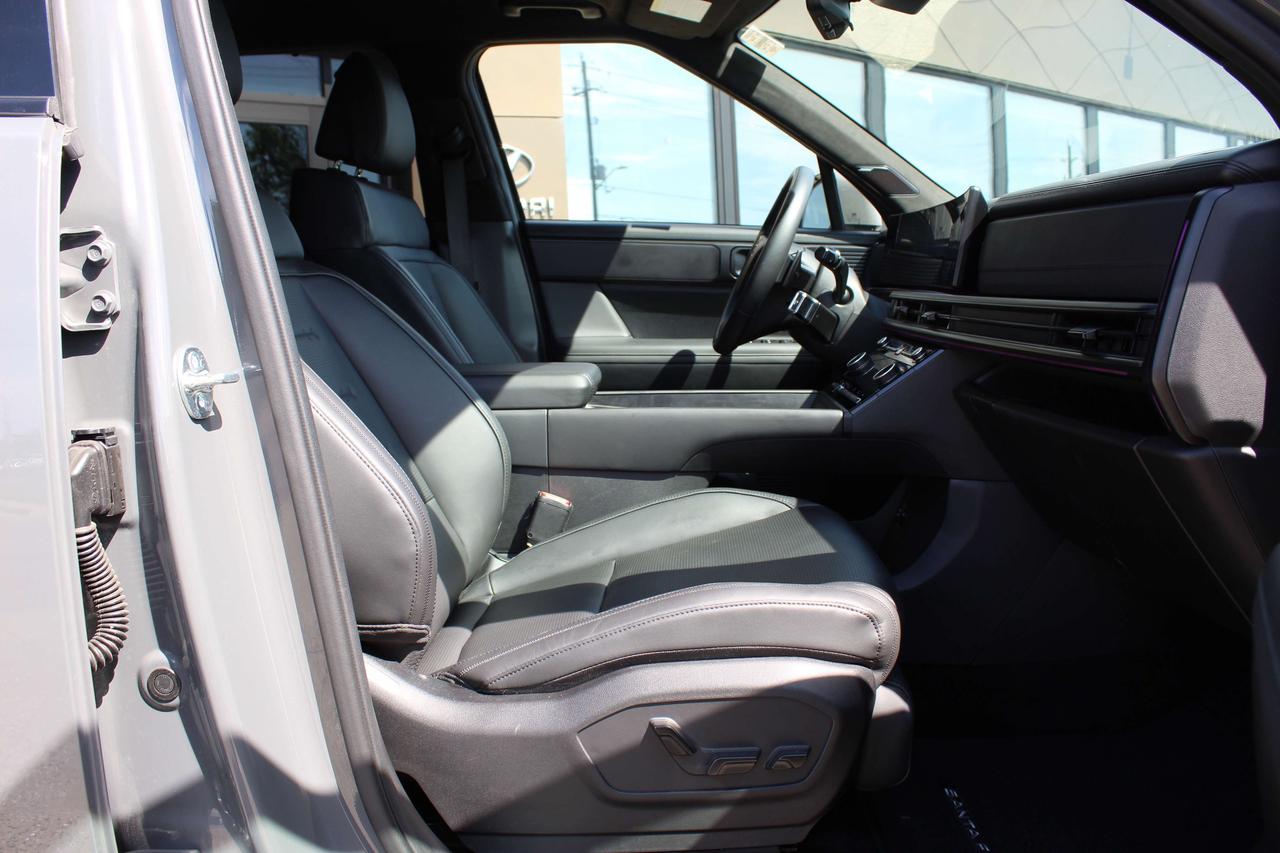 2025 Hyundai Santa Fe ULTIMATE CALLIGRAPHY/ NAPPA LEATHER/ BOSE AUDIO/ 21 RIMS Photo