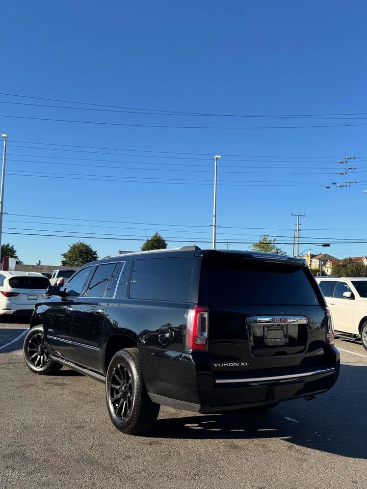 2016 GMC Yukon 4WD 4dr Denali Photo