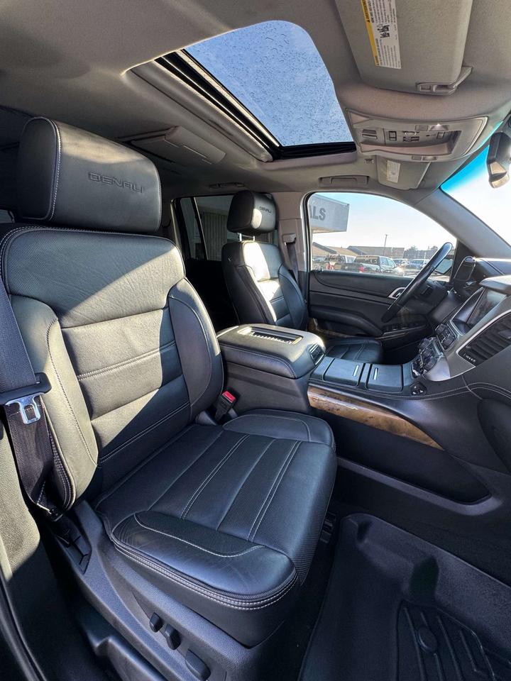 2016 GMC Yukon 4WD 4dr Denali Photo