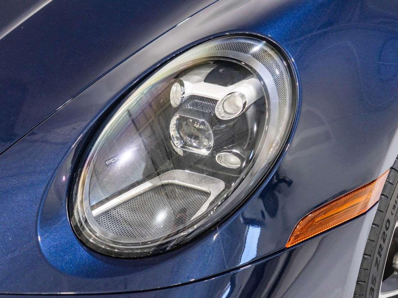 2022 Porsche 911 Carrera S Photo4