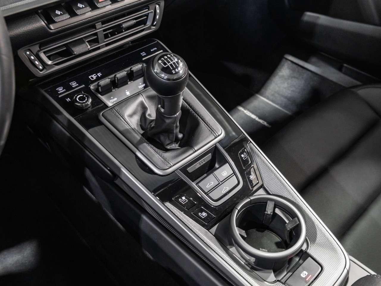 2022 Porsche 911 Carrera S Photo